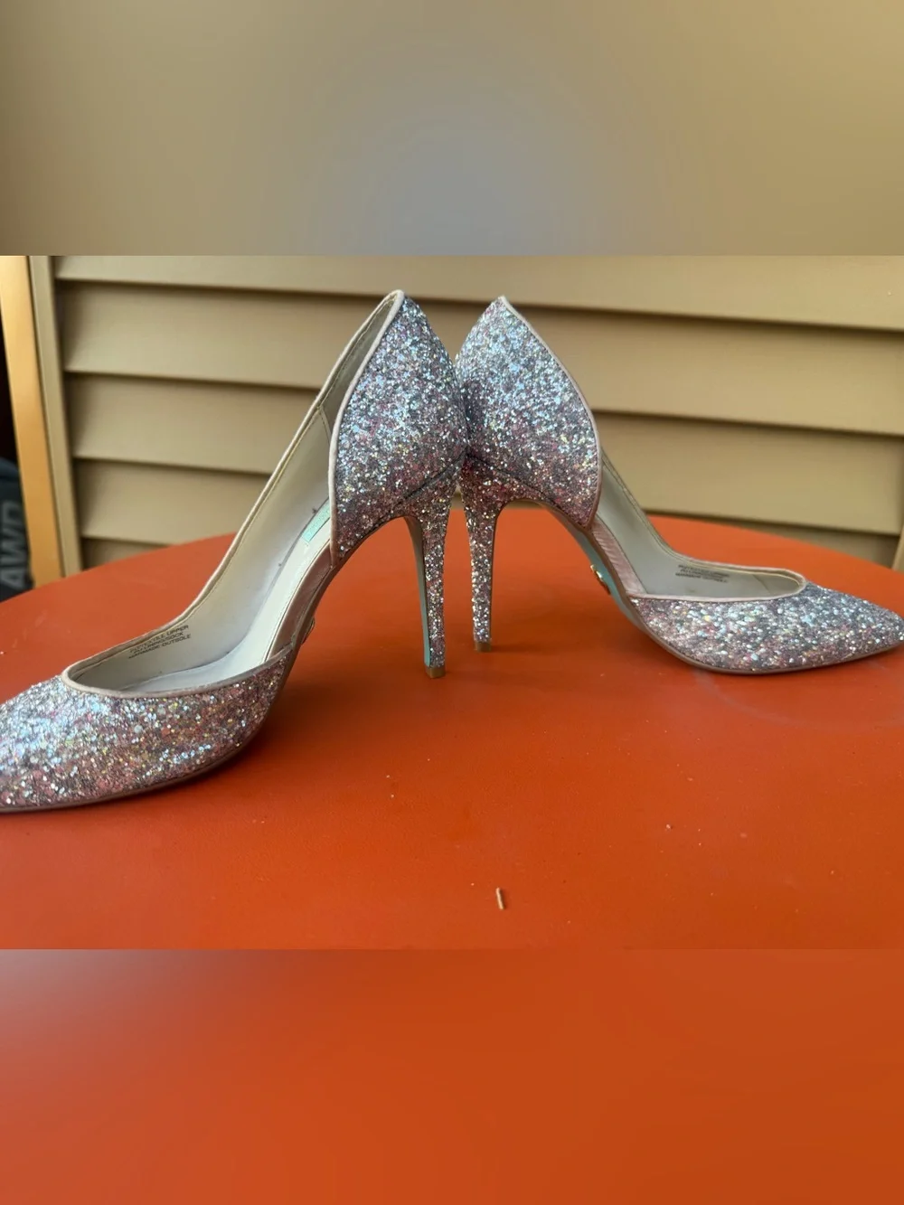 Betsey Johnson Sally Champagne / Light Pink Glitter Heels Size 7